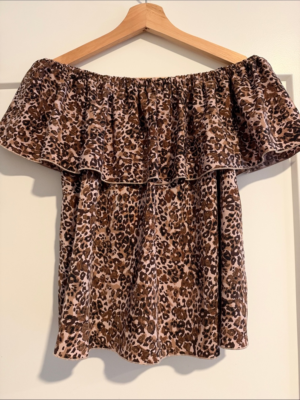 Wilfred Off-Shoulder Leopard Print Ruffle Crop Top - Brown